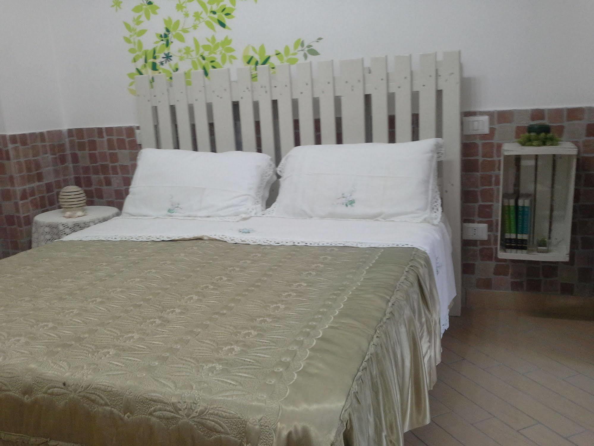 I Giardini Di Capodimonte 2 Bed & Breakfast Napoli Eksteriør bilde